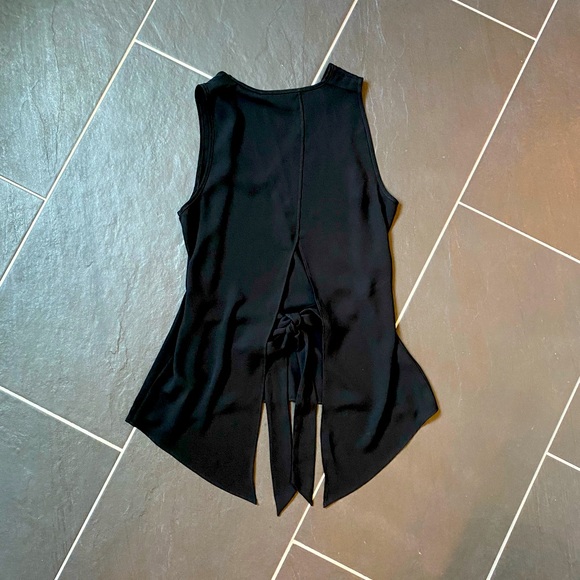 Express Split Back Too - Picture 2 of 2